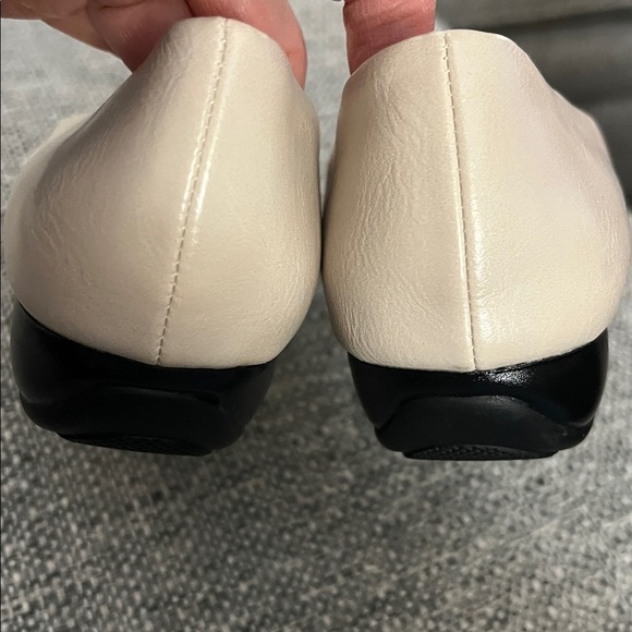 Life Stride Simply Comfort Women's Dana cream Loafers NEW - Picture 7 of 8